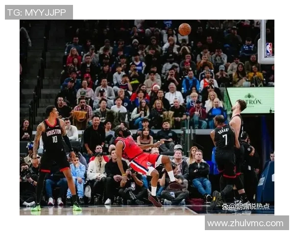 雷霆与火箭圣诞大战激情碰撞NBA赛场再掀热潮